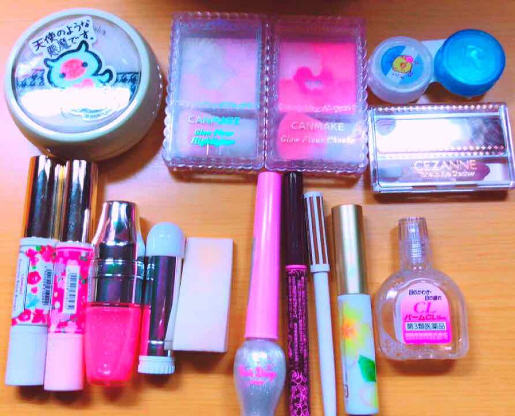 ことこと on LIPS 「今日のポーチの中身です♡気になったコスメや紹介して欲しいコスメ..」(1枚目)