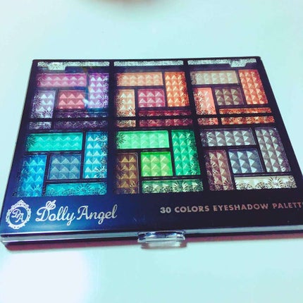 30COLORSEYESHADOWPALETTE/Dolly Angel/アイシャドウパレットを使ったクチコミ(1枚目)