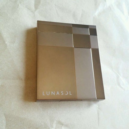 スキンモデリングアイズ/LUNASOL/アイシャドウパレットを使ったクチコミ(2枚目)