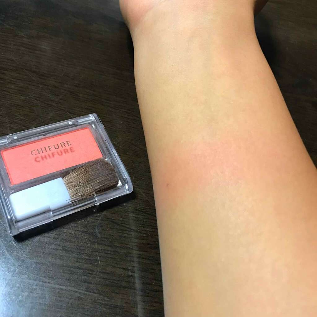 チーク カラー(ブラシ付)/ちふれ/パウダーチークを使ったクチコミ(2枚目)