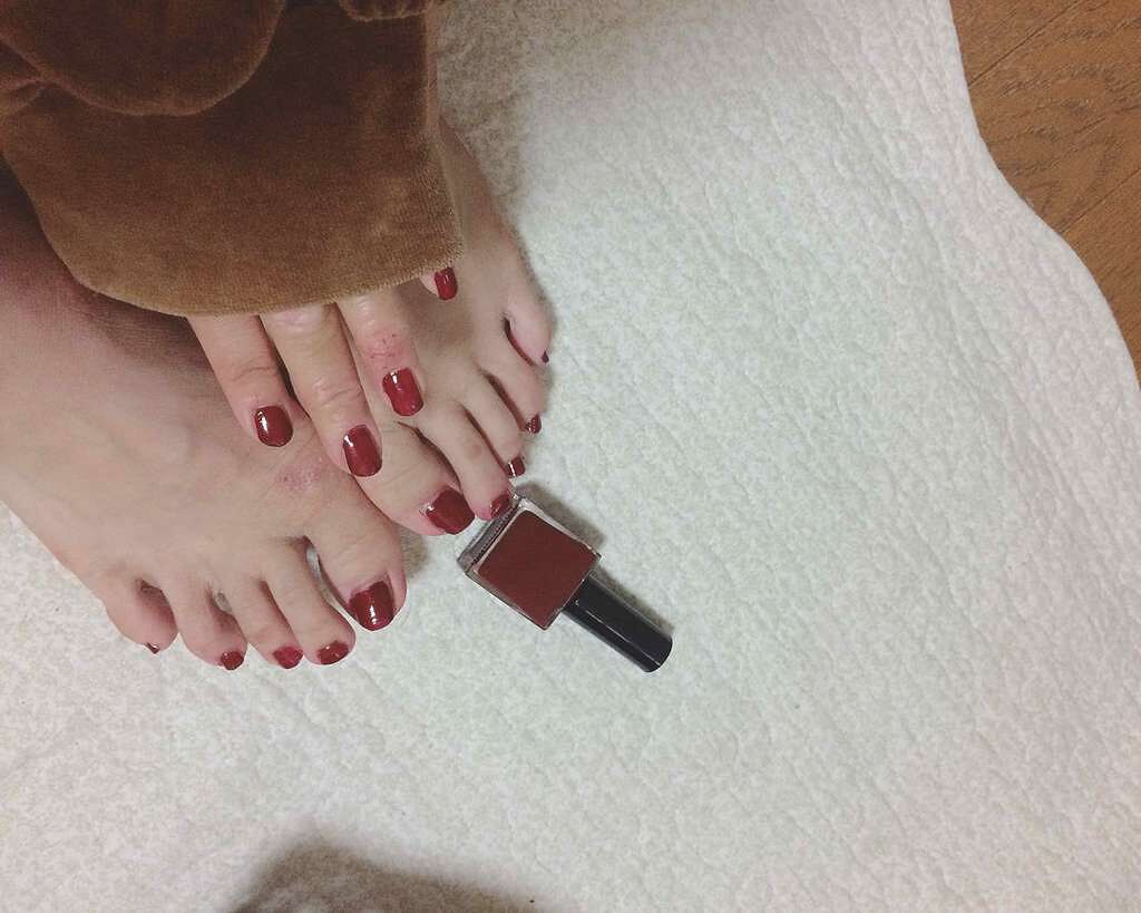 ネイルポリッシュ Angry Red/ADDICTION/マニキュアを使ったクチコミ（2枚目）