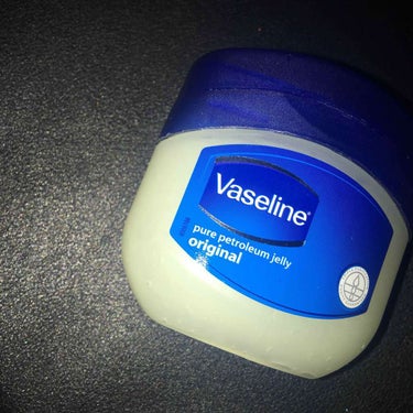 
#Vaseline ▼オリジナルピュアスキンジェリー

乾燥が気になる季節にはもってこいです！あまりにも手荒れが酷く、夜寝る前にたっぷり塗り込んでいます！まさにしっとり！むしろベタつきが気になるくらい