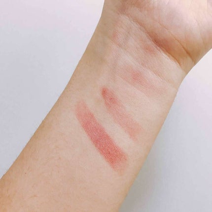 プラチナム 顔色アップ エッセンスルージュ/エルシア/口紅を使ったクチコミ(2枚目)