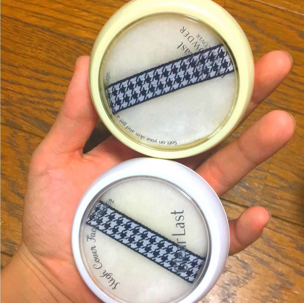 フェイスパウダー ハイカバー  白肌オークル/クリアラスト/プレストパウダーを使ったクチコミ（1枚目）