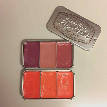 フレッシュフルーツ リップ&チーク トリオ/SKINFOOD/ジェル・クリームチークを使ったクチコミ(1枚目)