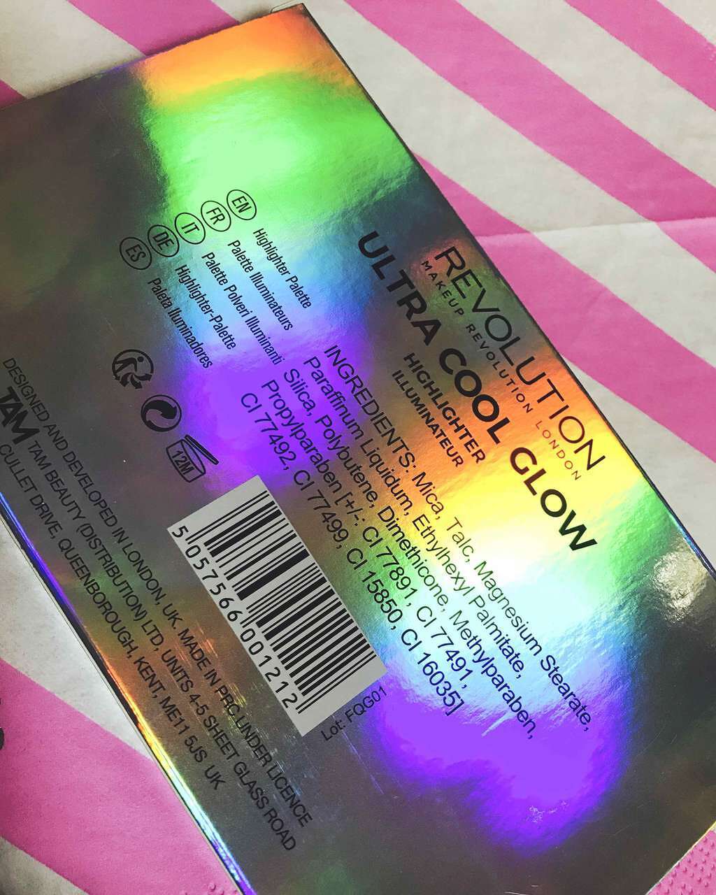 ULTRA COOL GLOW/MAKEUP REVOLUTION/ルースパウダーを使ったクチコミ（2枚目）