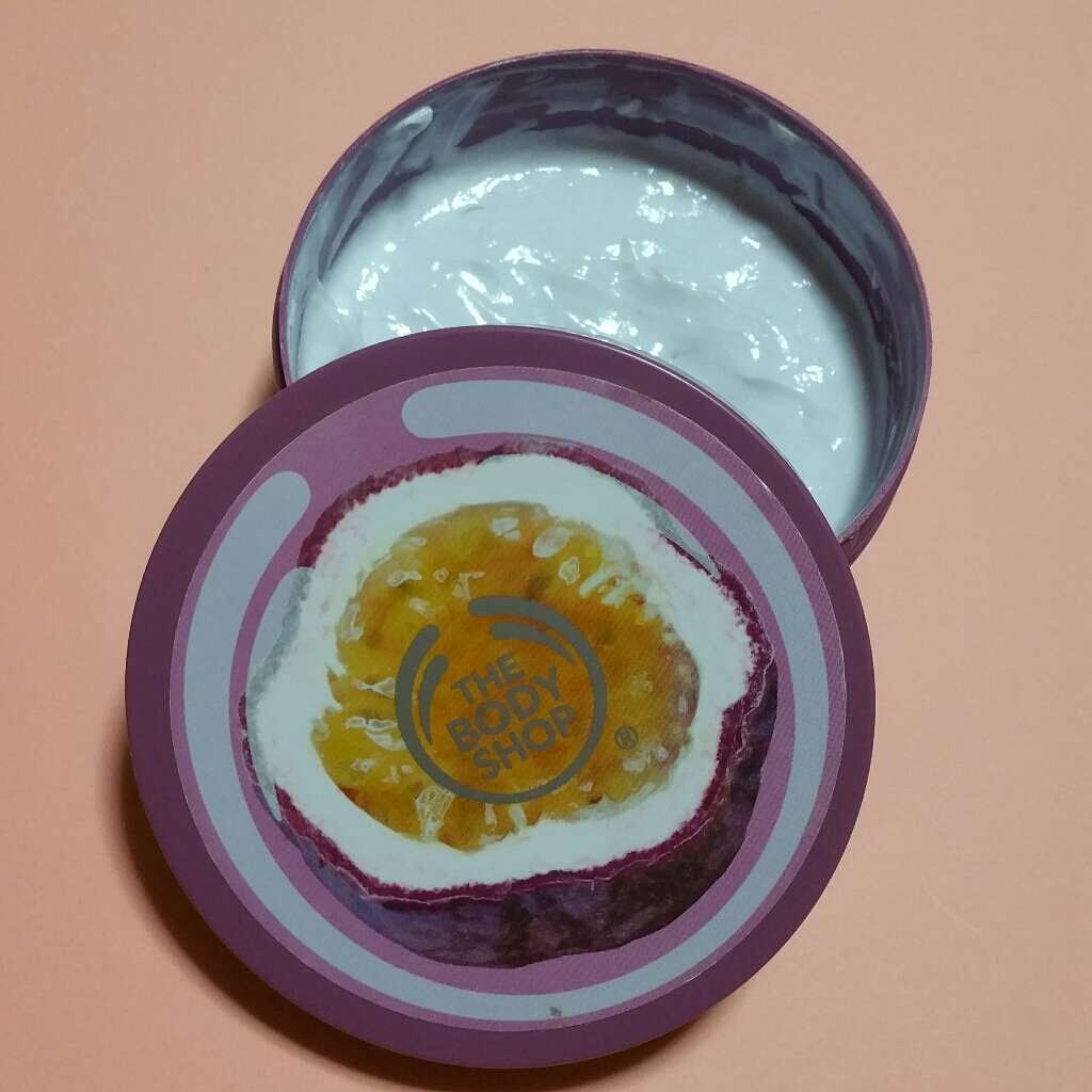 ボディバター PF（パッションフルーツ）/THE BODY SHOP/ボディクリームを使ったクチコミ（2枚目）