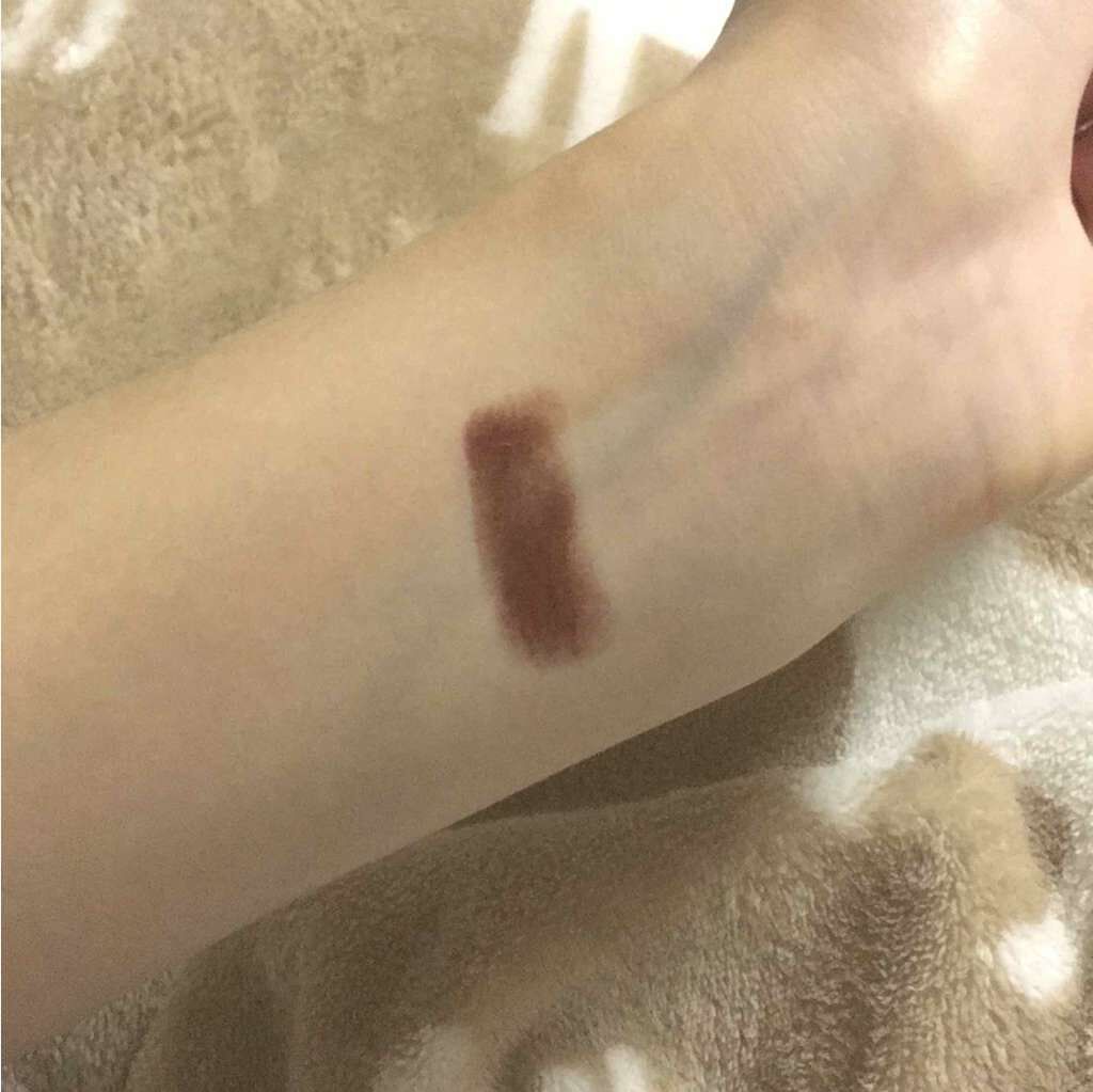 るる on LIPS 「わたしが秋コスメでよく使っているブラウンリップです韓国のHen..」(2枚目)