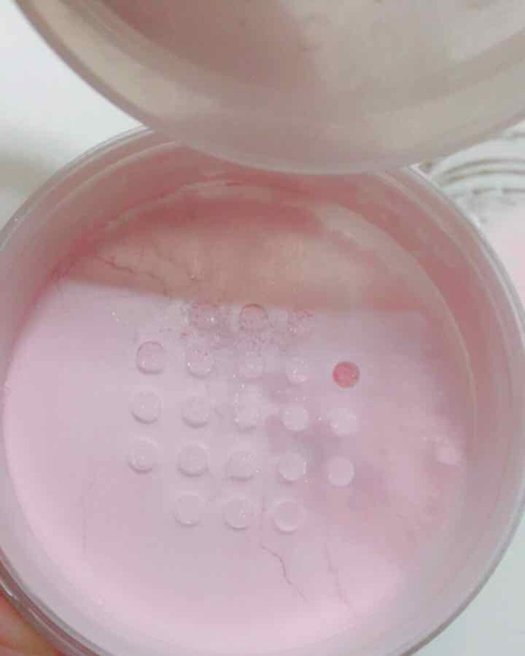 ここたん on LIPS 「CEZANNEうるふわ仕上げパウダー!!この商品とっても気に入..」(2枚目)