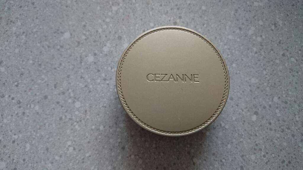 UVシルクフェイスパウダー/CEZANNE/プレストパウダーを使ったクチコミ(1枚目)