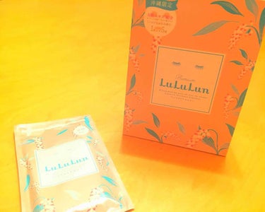 Premium LuLuLun 
沖縄限定 ハイビスカスの香り🌺

😄シートが分厚いし、液がひたひたに染み込んでいて、韓国のパックって感じです!

🙁使用中、少し肌がぴりぴりしました。

🙁(私にとって