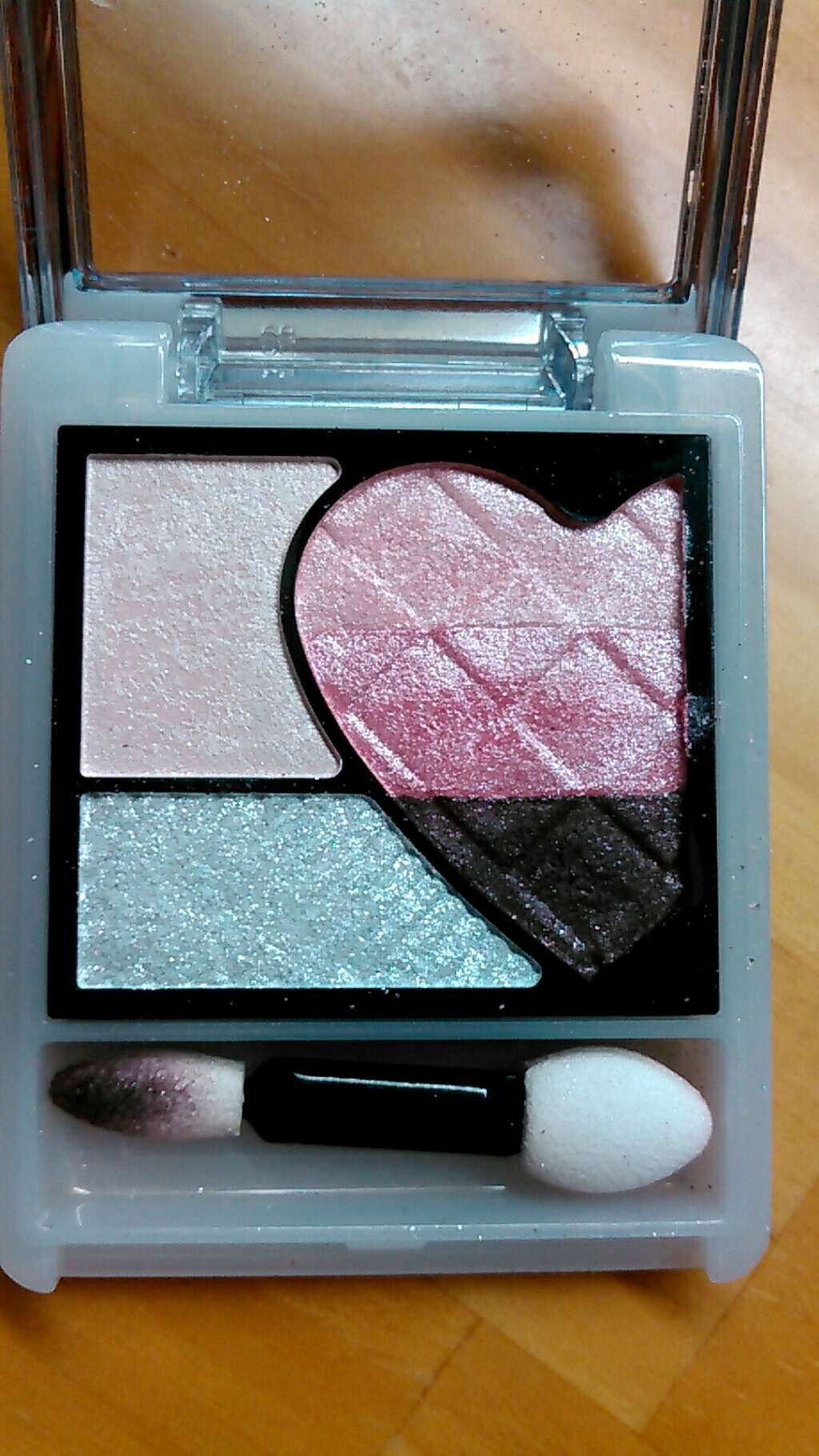 レインボーグラデアイズ/インテグレート/アイシャドウパレットを使ったクチコミ（2枚目）