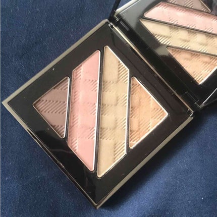 コンプリートアイパレット/Burberry Beauty/アイシャドウパレットを使ったクチコミ(3枚目)