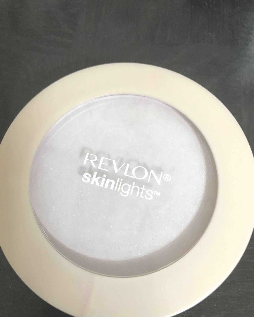 スキンライト プレスト パウダー/REVLON/プレストパウダーを使ったクチコミ(1枚目)