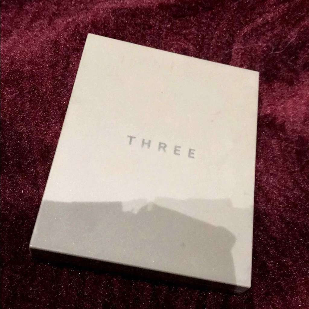 THREE シマリング グロー デュオ/THREE/クリームハイライトを使ったクチコミ（1枚目）