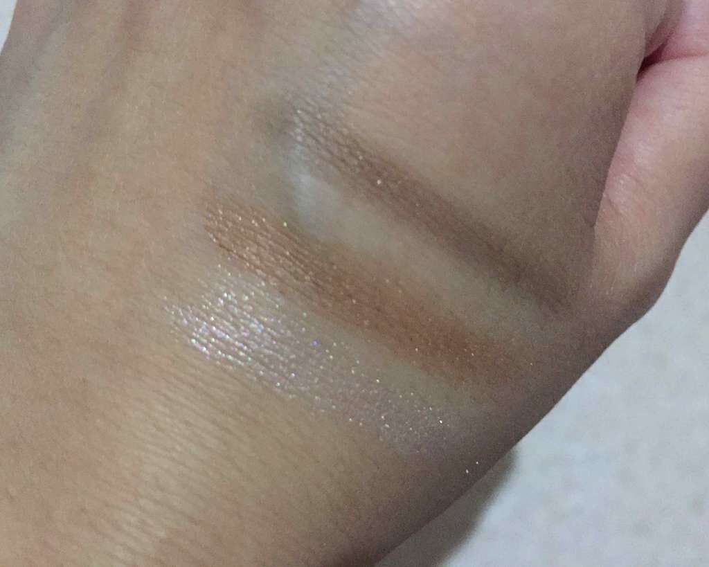 トーンアップアイシャドウ/CEZANNE/アイシャドウパレットを使ったクチコミ(2枚目)