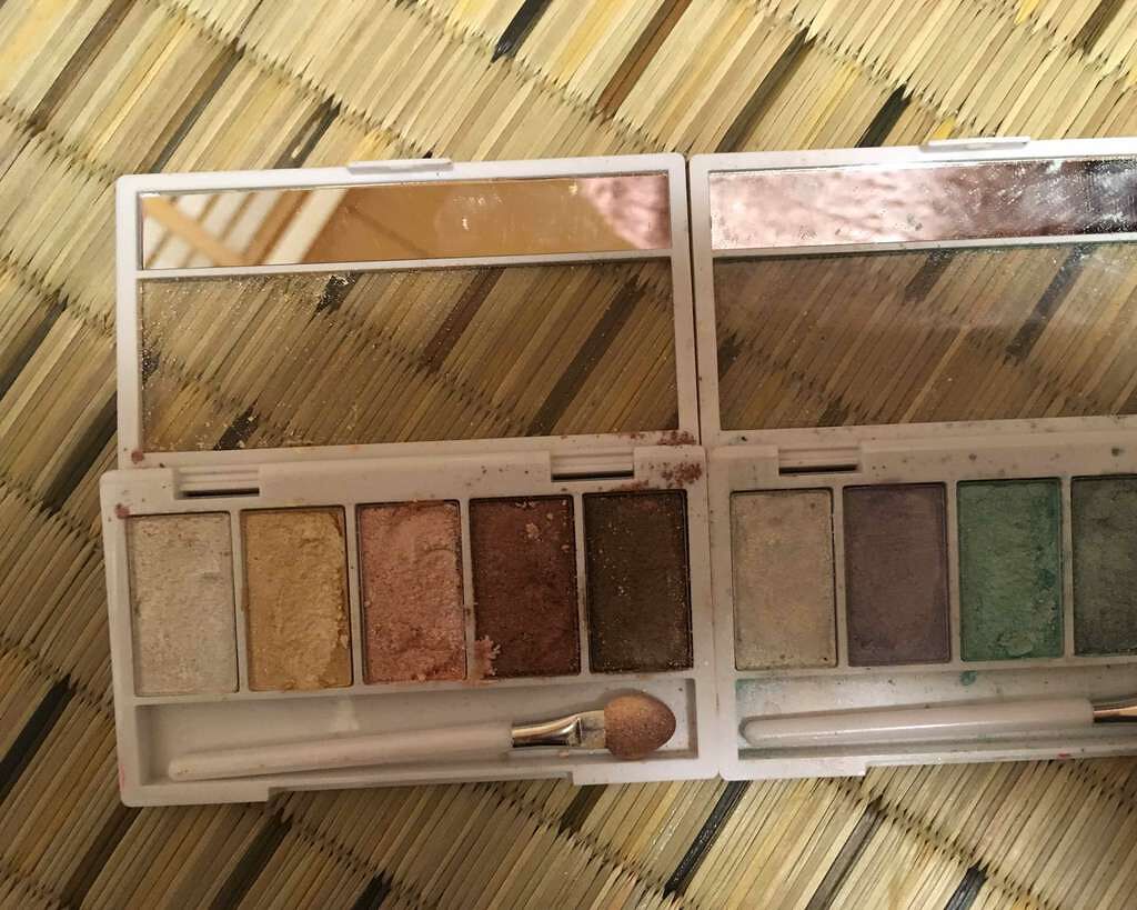 エルファー グリッターアイシャドウ/DAISO/アイシャドウパレットを使ったクチコミ(3枚目)