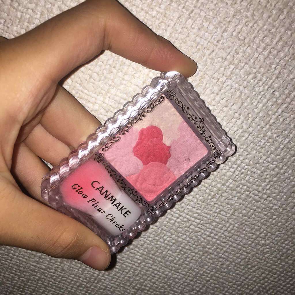 グロウフルールチークス/キャンメイク/パウダーチークを使ったクチコミ（1枚目）