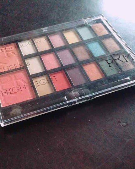 BW アイシャドウパレット PRM (スクエア)/ビューティーワールド/メイクアップキットを使ったクチコミ(2枚目)