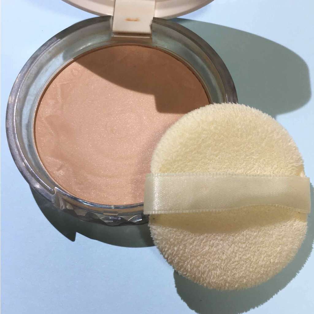 UVクリアフェイスパウダー/CEZANNE/プレストパウダーを使ったクチコミ(2枚目)