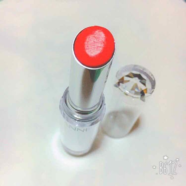 赤色が欲しくて買ってみました💄❤️

👍ココガイイ👍
塗り心地はすごい滑らかで塗りやすい😌
安いから試しやすかった(^ ^)

😥イマイチ😥
いろんなところに着いちゃう😓
フタが割れやすいらしい
もう少