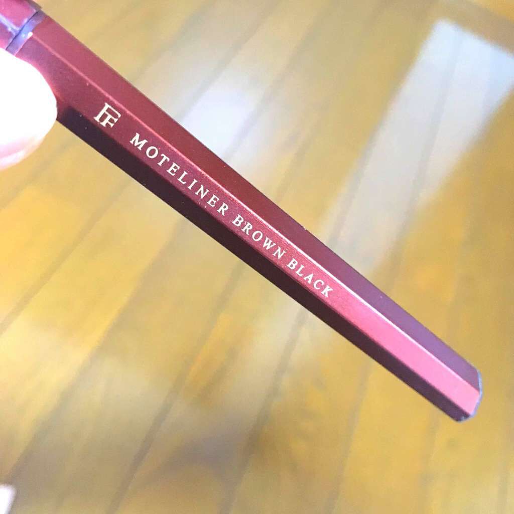 モテライナー リキッド/UZU BY FLOWFUSHI/リキッドアイライナーを使ったクチコミ（1枚目）