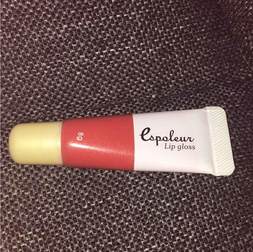 エスポルール エスポルールリップグロスのクチコミ「ダイソーで急ぎで購入。
100円にしてはいいと思う。
さらっと塗れて血色のよい色味です。
着け.....」（1枚目）
