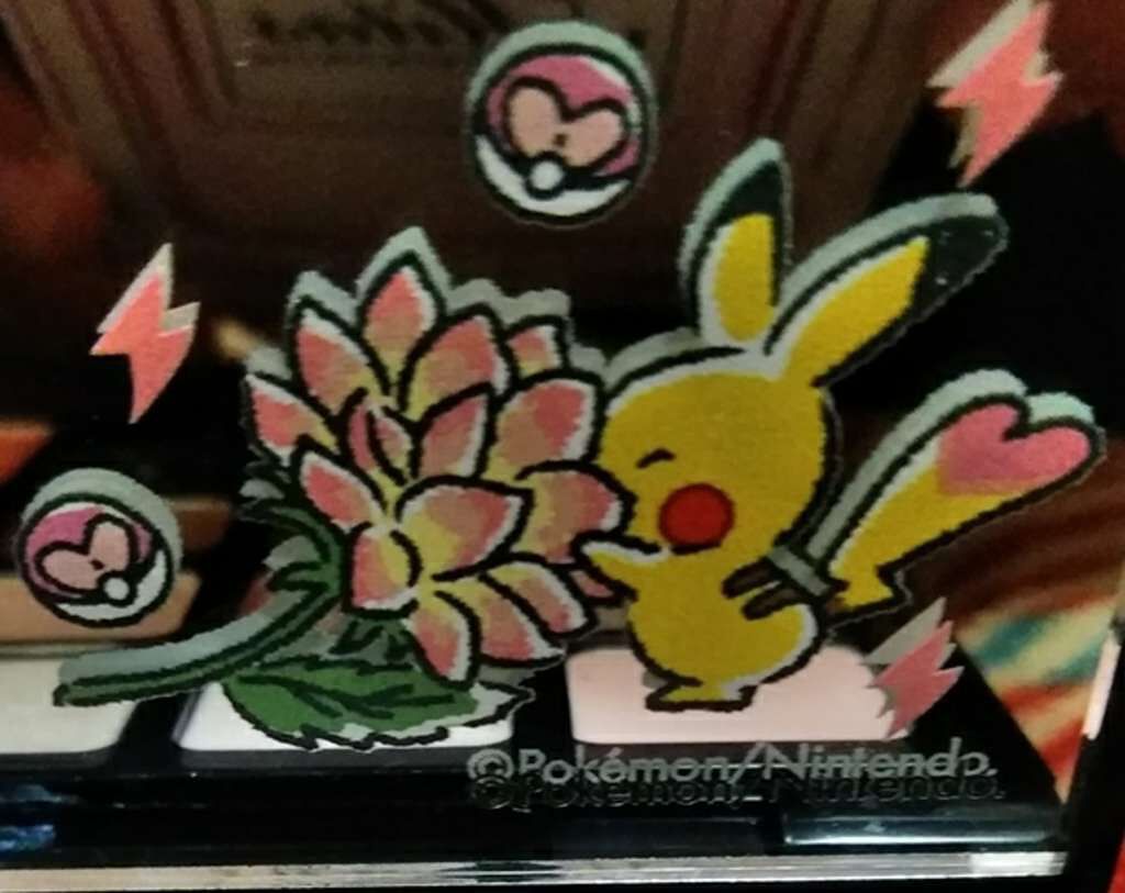 Mana. on LIPS 「この形状のパレットのデザインは3種類あり、私が購入したものは0..」(3枚目)