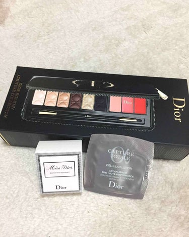 Dior クチュール カラー ワードローブ パレットのクチコミ「
届きました〜💓💓
Diorのクリスマスコフレ
クチュールカラー ワードローブ パレット

私.....」（2枚目）