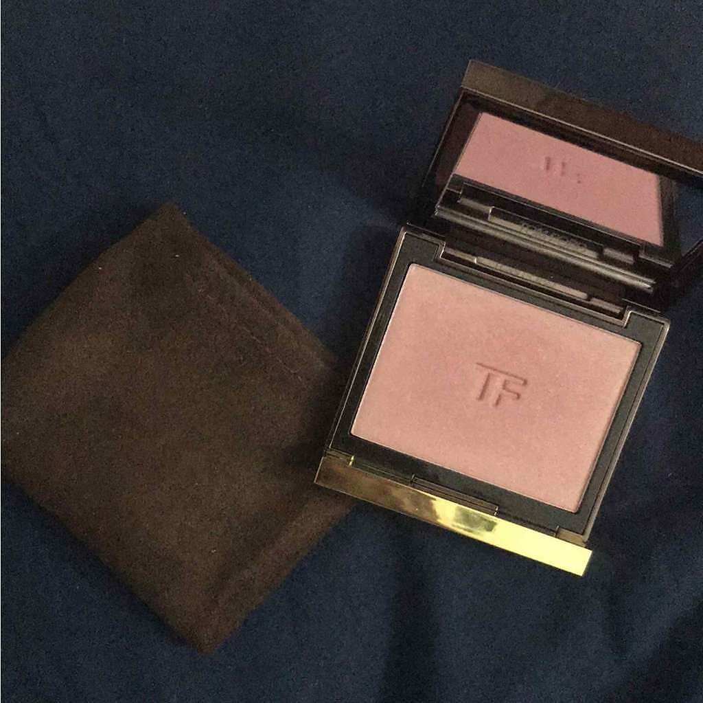 チーク カラー/TOM FORD BEAUTY/パウダーチークを使ったクチコミ(2枚目)