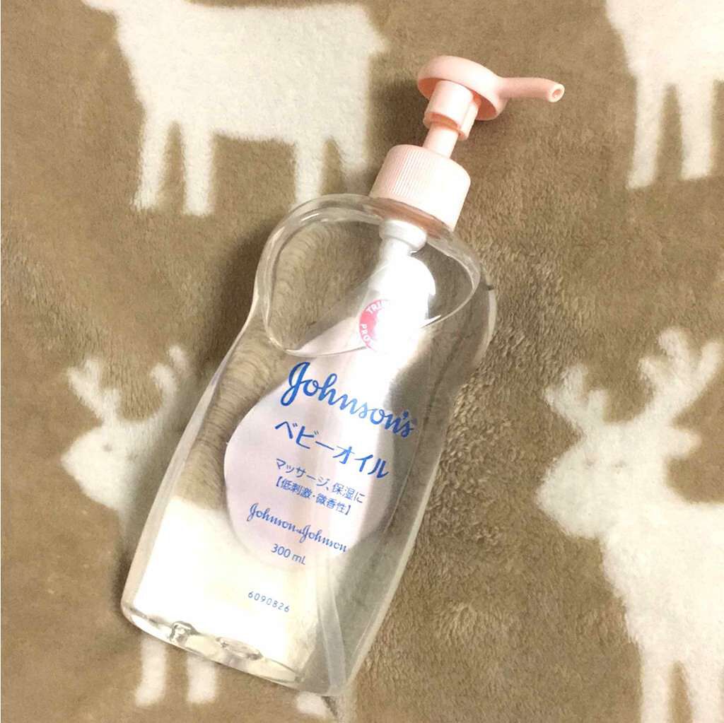 ジョンソンのベビーオイル👶💓

使い方はなんと14通り！！

わたしはいつもベビーオイルをだいたい2プッシュ取って入浴中前や入浴中の脚のマッサージに使ったり、

髪をセットする際、ワックスと混ぜて今流行りの濡れ感を出すときに使っています