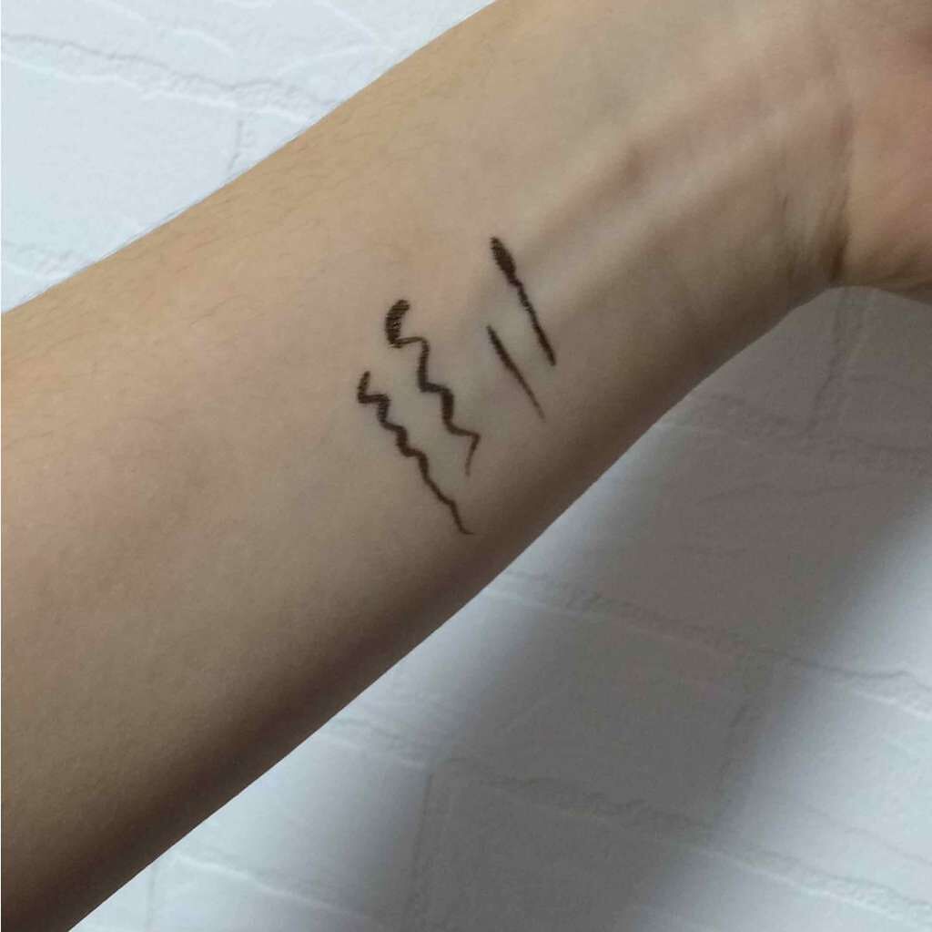 モテライナー リキッド/flowfushi/リキッドアイライナーを使ったクチコミ(2枚目)