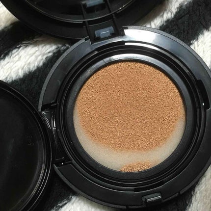 マジックスノークッション ブラック 2.0/APRILSKIN/クッションファンデーションを使ったクチコミ(2枚目)