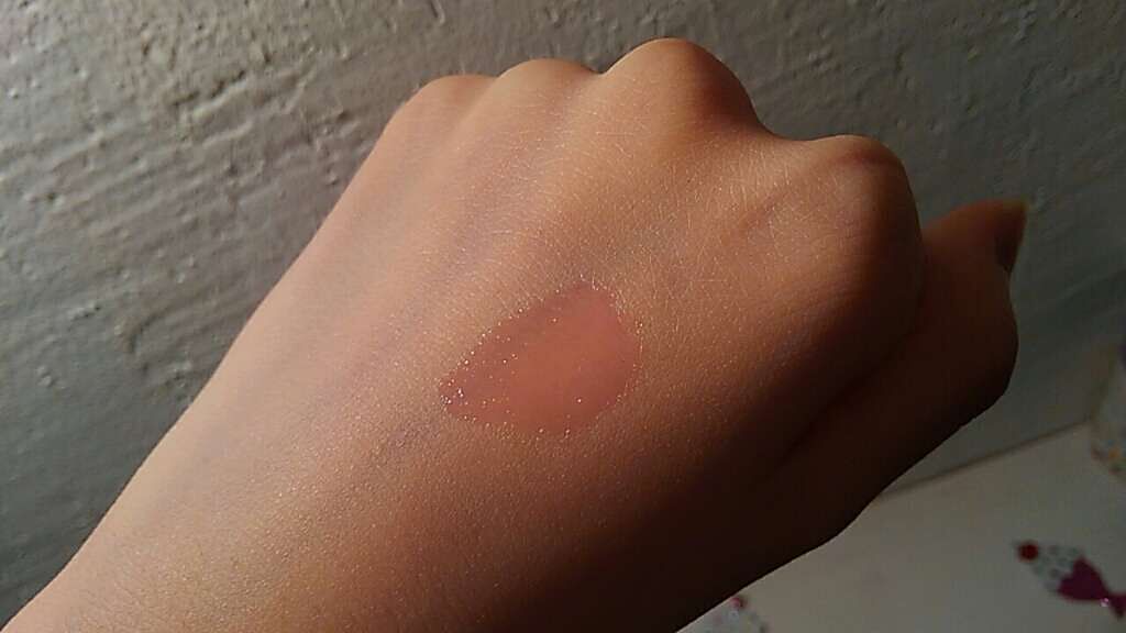 ユイルカレス/ロレアル パリ/リップグロスを使ったクチコミ(2枚目)