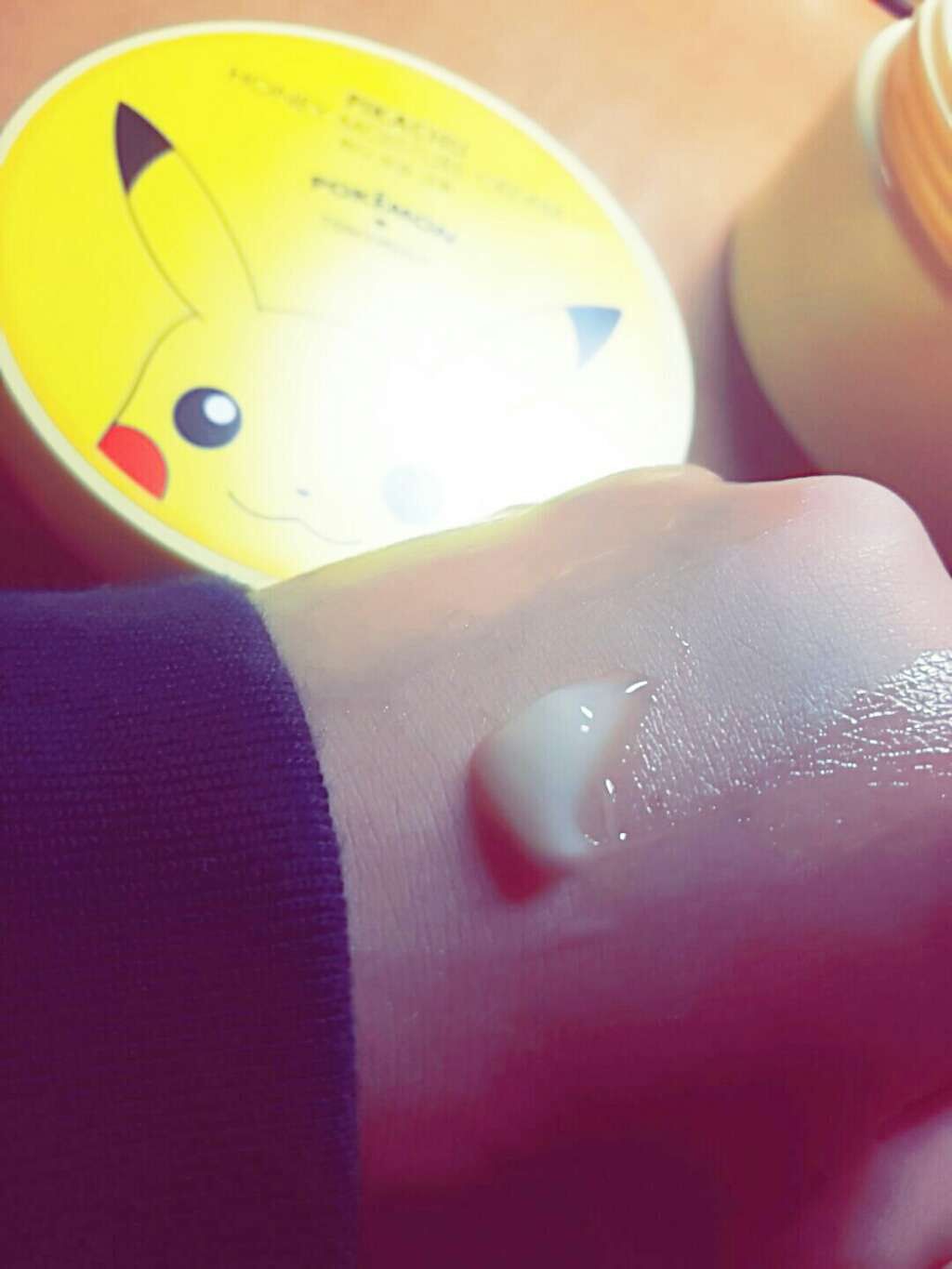 たまごぼーろ on LIPS 「こちらも前回に引き続き、トニーモリーとポケモンのコラボコスメで..」(3枚目)