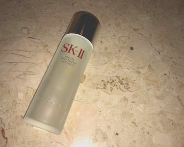 ♡ SK-II

♡フェイシャルトリートメントエッセンス




いつか使用して見たい、、、！と思っていてやっと使ってみました🤣✌🏻

香りは好き嫌いがあると思いますが、さすがSK-II。使い続けて一週