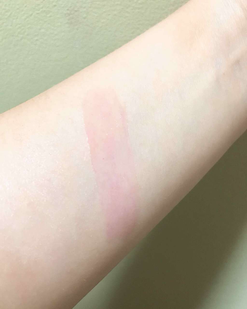 ユイルカレス/ロレアル パリ/リップグロスを使ったクチコミ(3枚目)