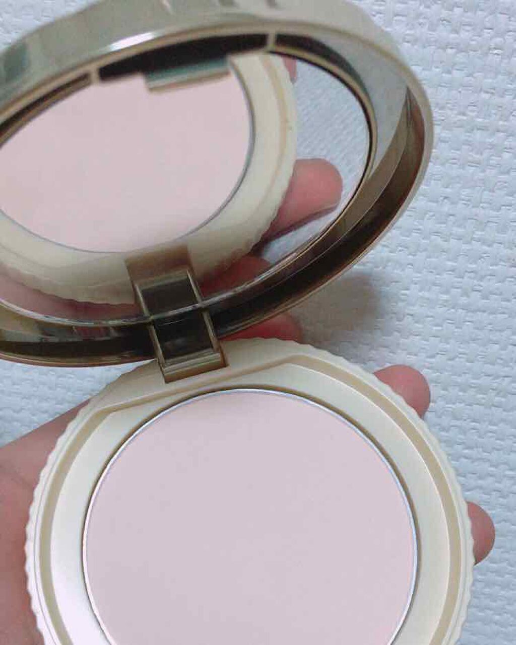 【旧品】マシュマロフィニッシュパウダー/キャンメイク/プレストパウダーを使ったクチコミ(2枚目)