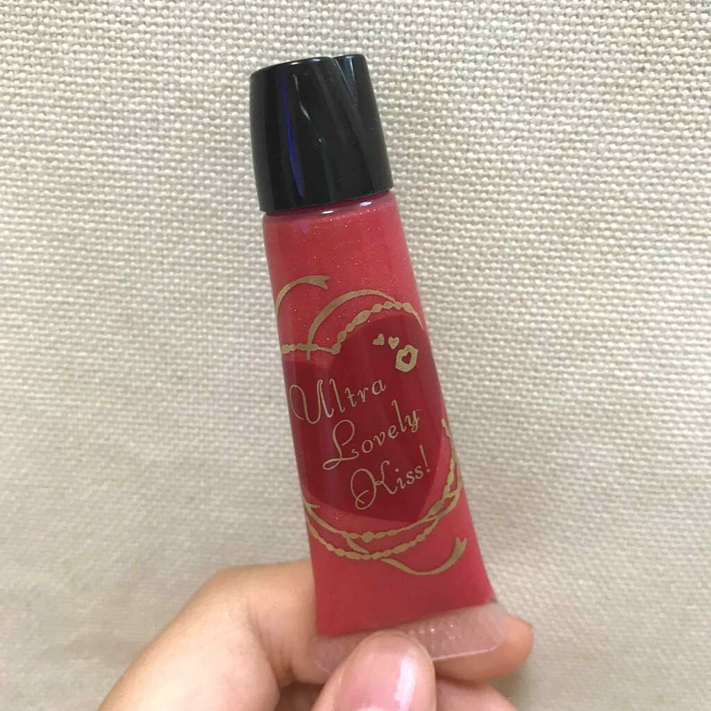 ガールズキッスジェリー インテグレートの口コミ 持ち運びやすいチューブタイプのグロスです By Momo Lips