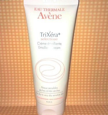  Avene トリクセラプラス エモリエントクリーム✌︎
全身用保湿クリーム（敏感肌用）を使ってます☺︎
ニキビがすごくて、洗顔を必死にして油脂を洗い下ろしていたら、油性肌から乾燥肌になってしまいました