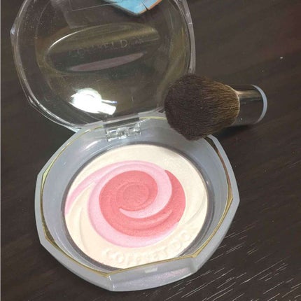 スマイルアップチークス/コフレドール/パウダーチークを使ったクチコミ(1枚目)