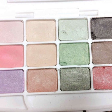 12色アイシャドウパレット/LOUJENE/アイシャドウパレットを使ったクチコミ(2枚目)