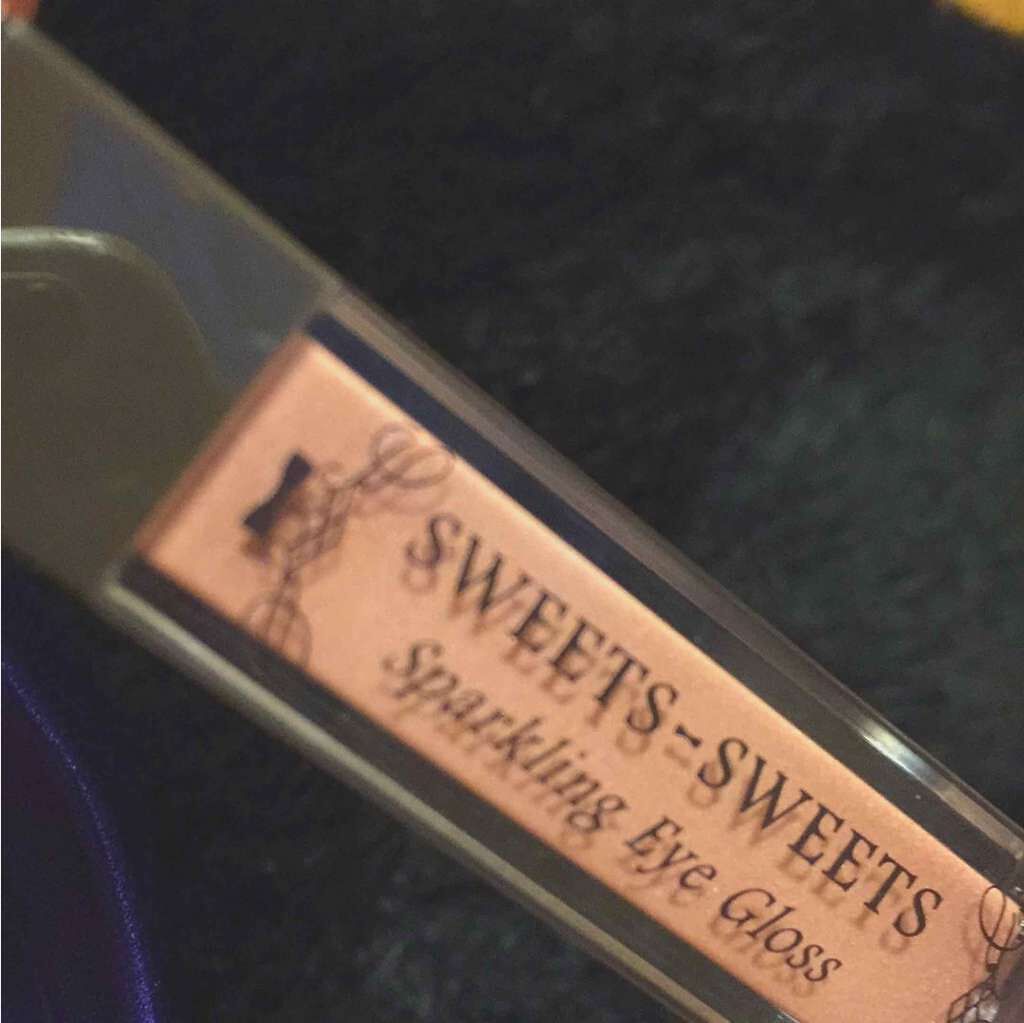 スパークリングアイグロス/スウィーツ スウィーツ/リキッドアイシャドウを使ったクチコミ（1枚目）