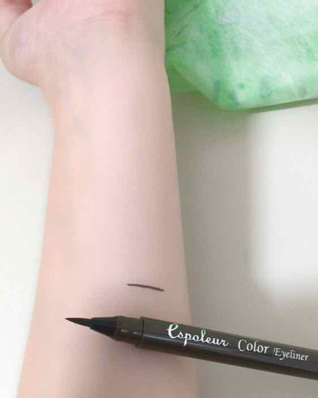 エスポルールカラーアイライナー/エスポルール/リキッドアイライナーを使ったクチコミ(1枚目)