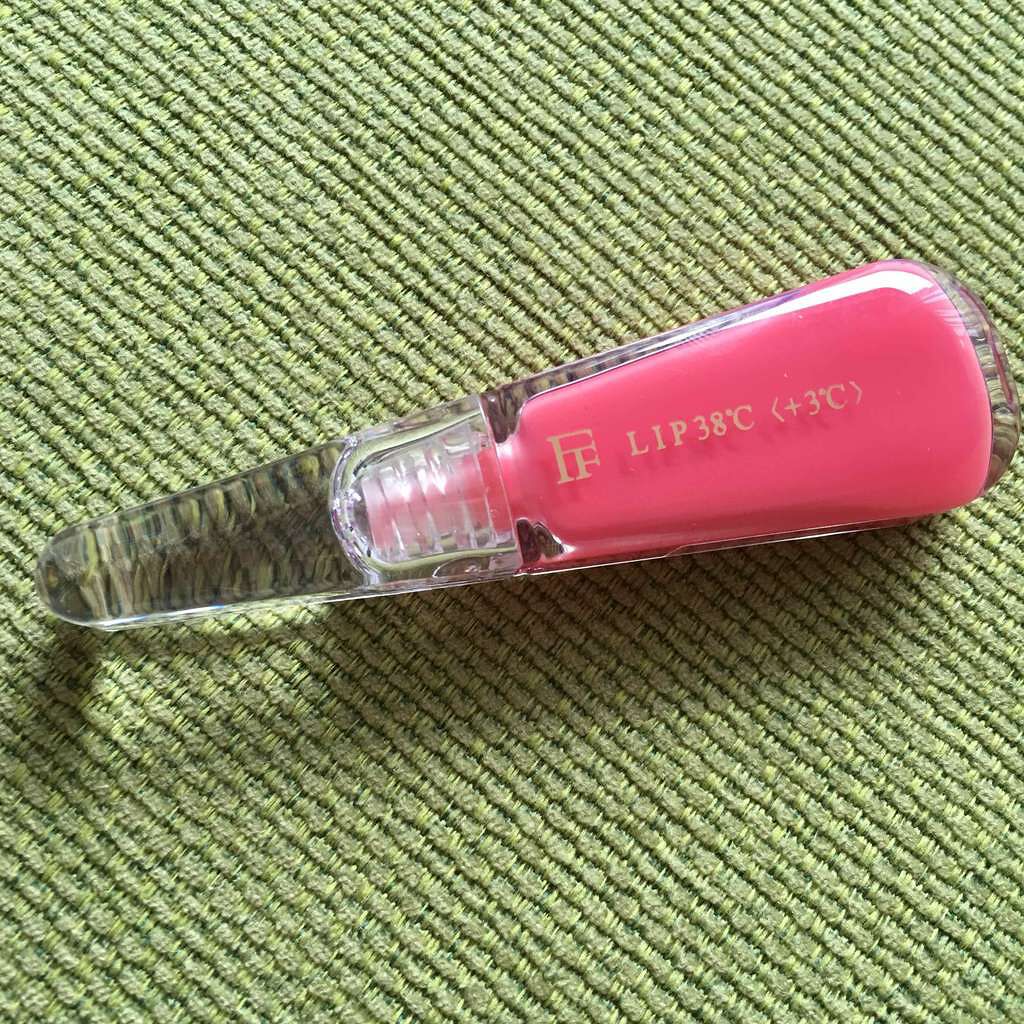 38°C / 99°F リップトリートメント (リップ美容液)/UZU BY FLOWFUSHI/リップケアを使ったクチコミ(1枚目)