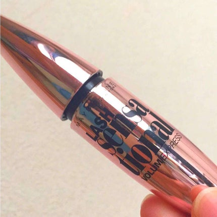 ボリューム エクスプレス ラッシュセンセーショナル/MAYBELLINE NEW YORK/マスカラを使ったクチコミ(1枚目)