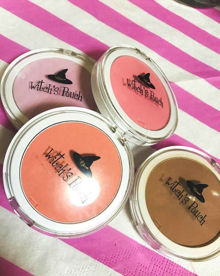 ラブミーブラッシャー/Witch's Pouch/パウダーチークを使ったクチコミ(1枚目)