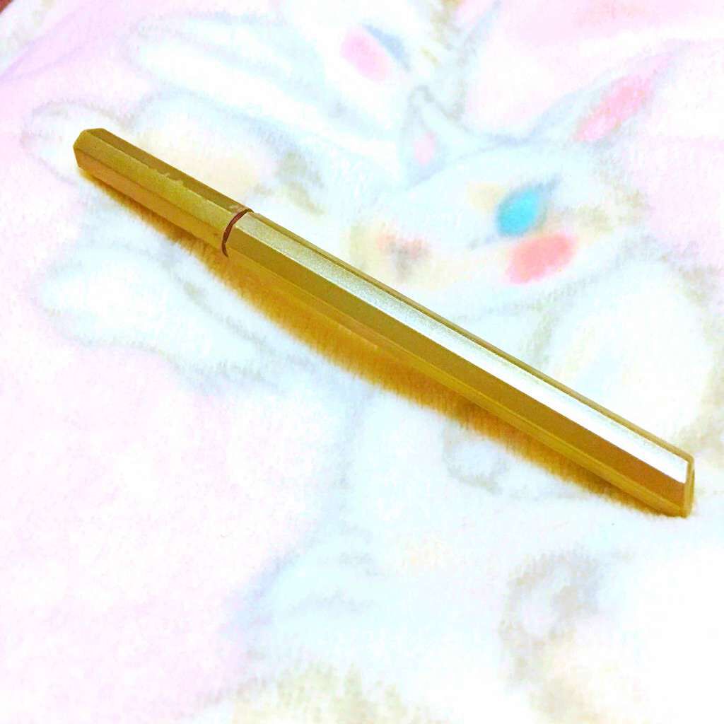 モテライナー リキッド/UZU BY FLOWFUSHI/リキッドアイライナーを使ったクチコミ(1枚目)