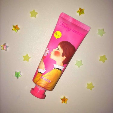 🏠FASCY(ファシー)商品のブランド名は間違ってるかもしれないです😭
💄MOISTURE BOMB HAND CREAM
🎨無色、ピーチの香り
新大久保のSkinGardenで購入した、ハンドクリーム