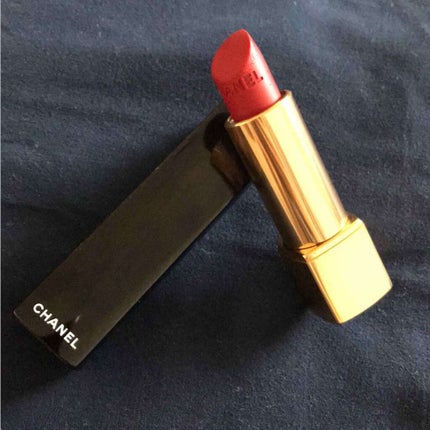 ルージュ アリュール ヴェルヴェット/CHANEL/口紅を使ったクチコミ(2枚目)